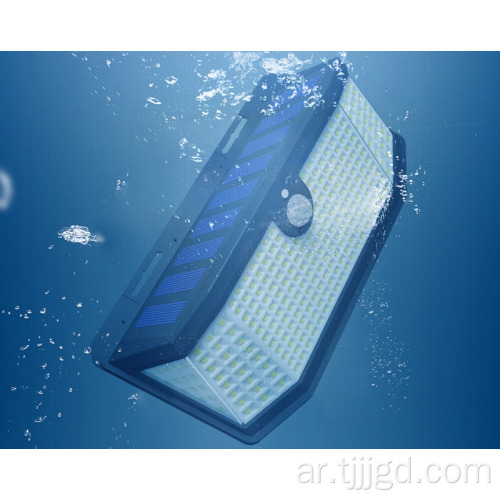 مصباح الجدار الشمسي في الهواء الطلق